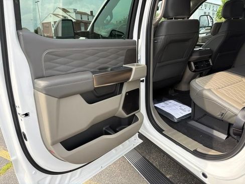 New 2026 Ford F350 Platinum w/ Platinum Plus Package AWD/4WD image 12