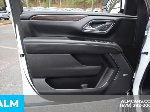 Used 2024 Chevrolet Tahoe LT image 11