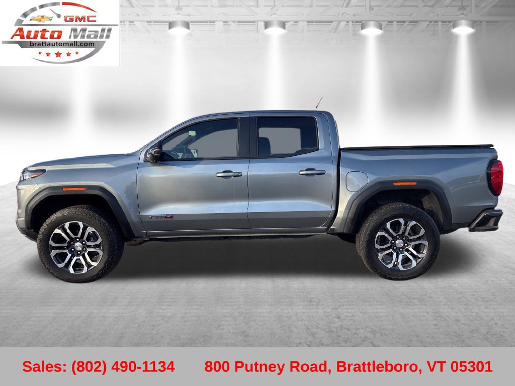 Used 2024 GMC Canyon AT4 w/ AT4 Premium Package AWD/4WD image 2