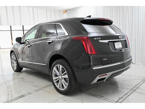 Used 2024 Cadillac XT5 Premium Luxury w/ Technology Package image 5