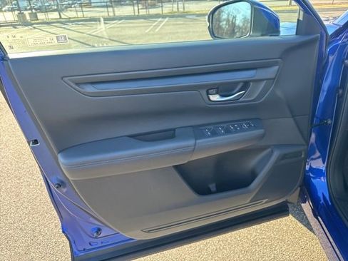 Used 2023 Honda CR-V LX image 20