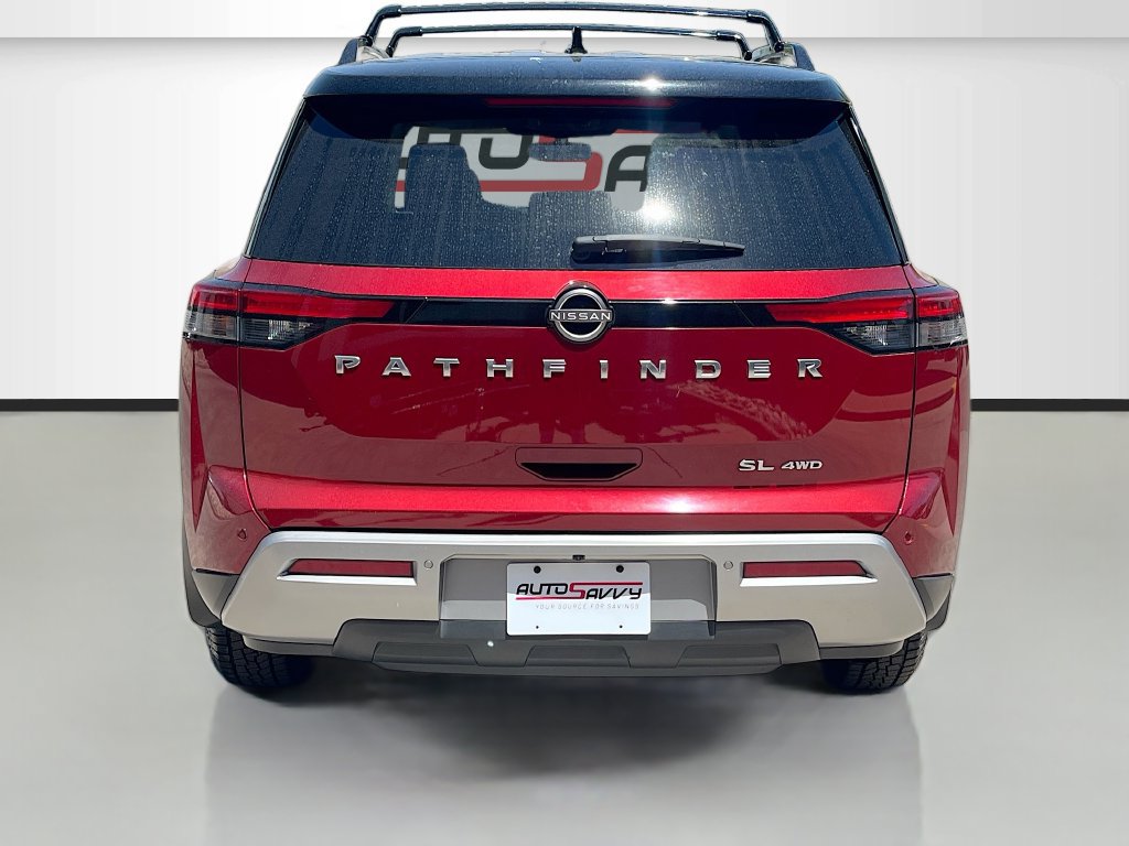 Used 2022 Nissan Pathfinder SL AWD/4WD image 6