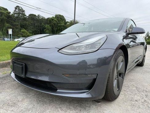 Used 2021 Tesla Model 3 Standard Range Plus RWD image 9