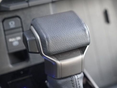 Used 2025 Toyota Tundra Limited image 38