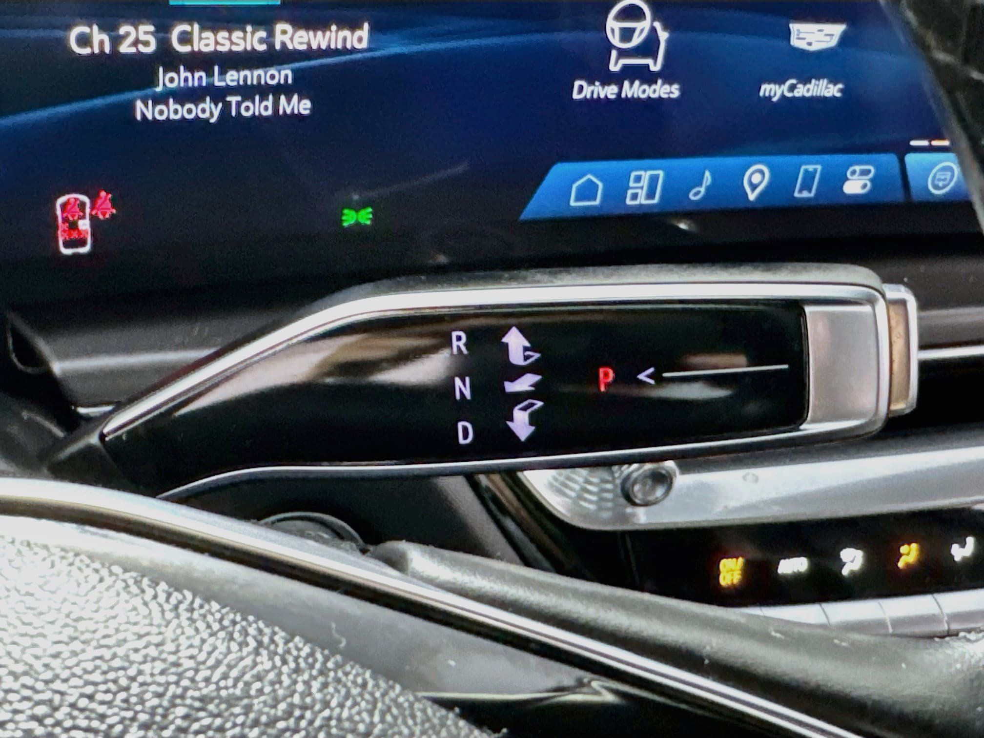 Used 2024 Cadillac Lyriq Tech w/ Driver Assist Package AWD/4WD image 19