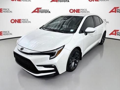 Certified 2026 Toyota Corolla SE w/ Carpet Mat Package (TMS) FWD image 4