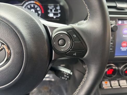 Used 2023 Toyota GR86 Premium w/ ALL Weather Mat Package (TMS) image 11