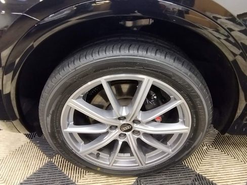 Used 2022 Audi SQ5 Premium Plus w/ Premium Plus Package image 7