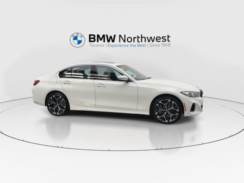 New 2026 BMW 330i xDrive Sedan w/ Parking Assistance Package image 5