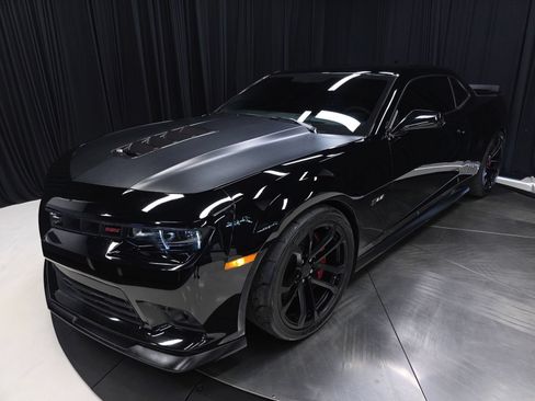 Used 2015 Chevrolet Camaro SS w/ SS Performance Package RWD image 51