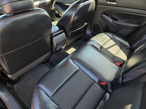 Used 2024 Nissan Altima 2.5 SR FWD image 25