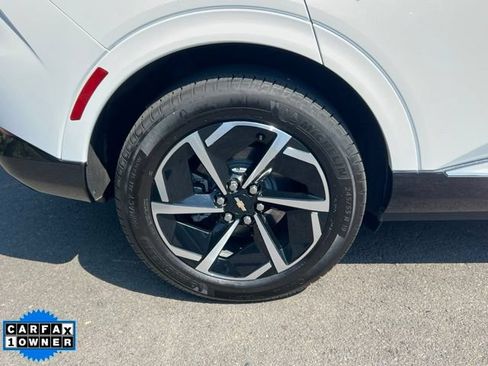 Used 2024 Chevrolet Equinox EV LT AWD/4WD image 9