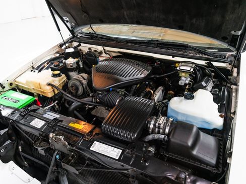 Used 1996 Buick Roadmaster Estate RWD image 36
