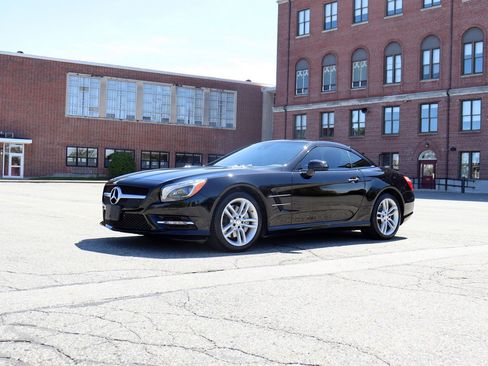 Used 2013 Mercedes-Benz SL 550 image 39