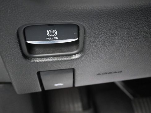 Used 2023 Jeep Grand Cherokee L Laredo AWD/4WD image 21