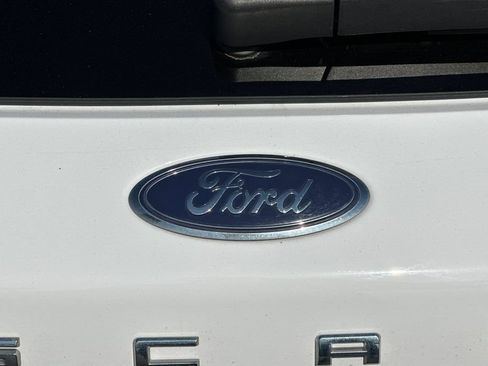 Certified 2022 Ford Escape SE FWD image 30