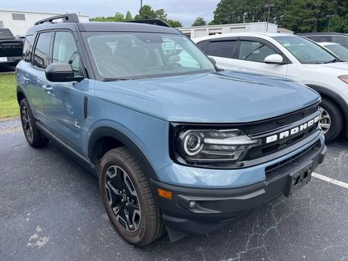 Used 2024 Ford Bronco Sport Outer Banks AWD/4WD image 2