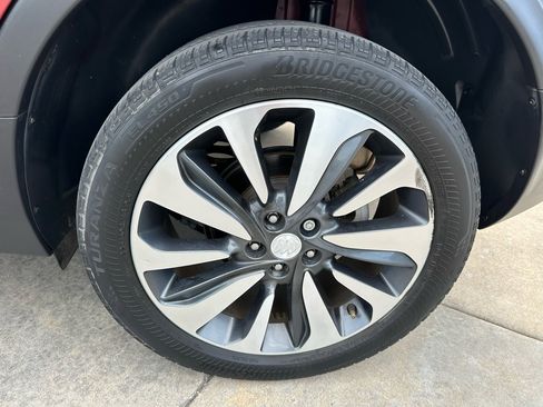 Used 2021 Buick Encore Preferred image 58