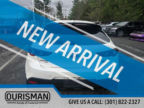 Used 2024 MAZDA MAZDA3 Hatchback w/Premium Plus Pkg image 7