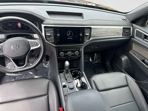 Used 2023 Volkswagen Atlas Cross Sport SE AWD/4WD image 15