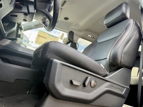New 2025 Ford F350 Lariat w/ Lariat Ultimate Package image 15