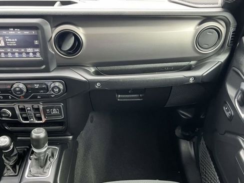 Used 2020 Jeep Gladiator Sport w/ Quick Order Package 24S image 18