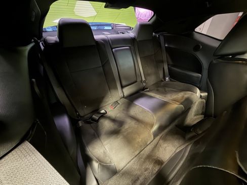 Used 2015 Dodge Challenger R/T Scat Pack w/ Scat Pack Appearance Package image 6