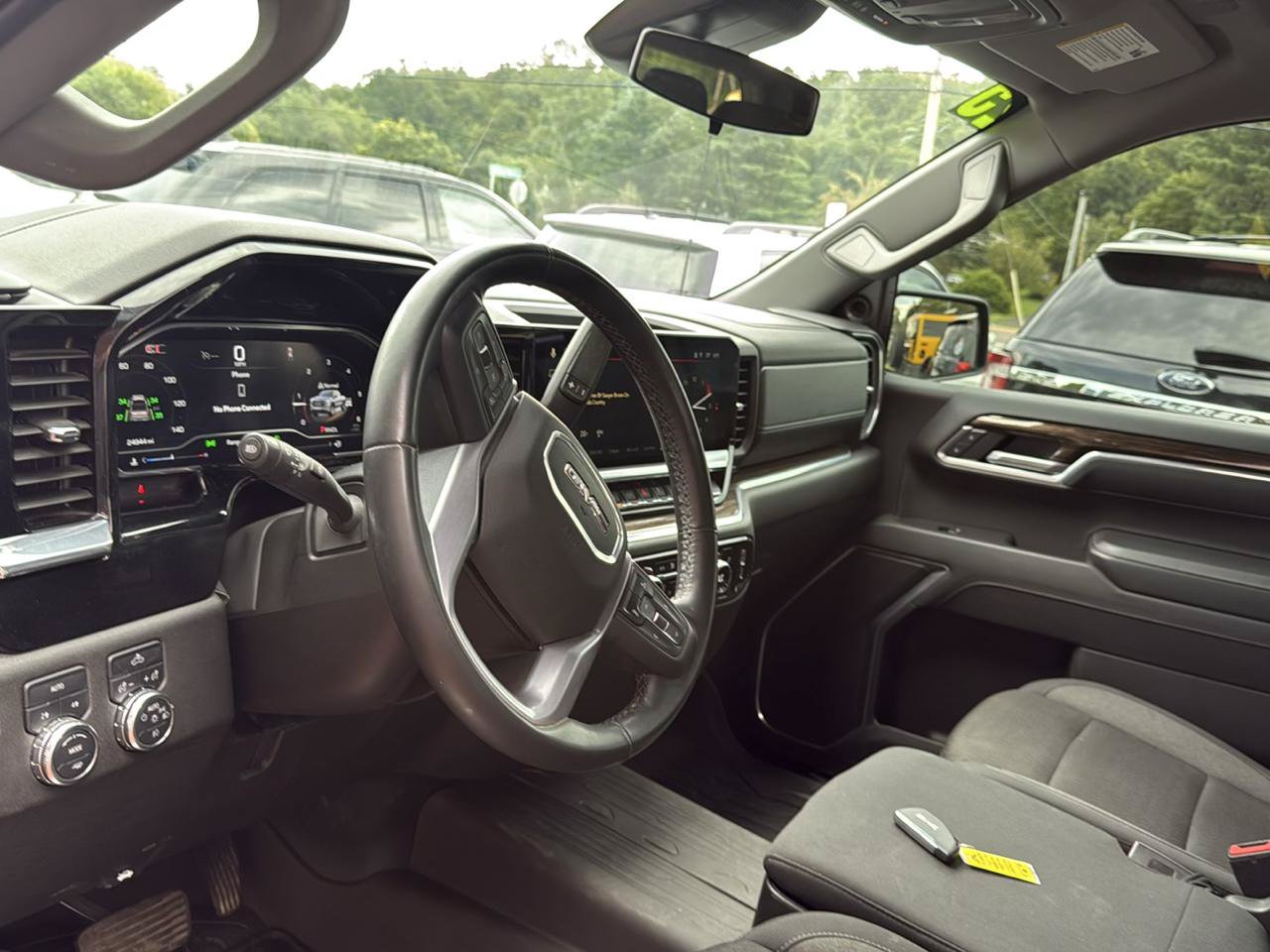 Used 2025 GMC Sierra 1500 Elevation AWD/4WD image 18