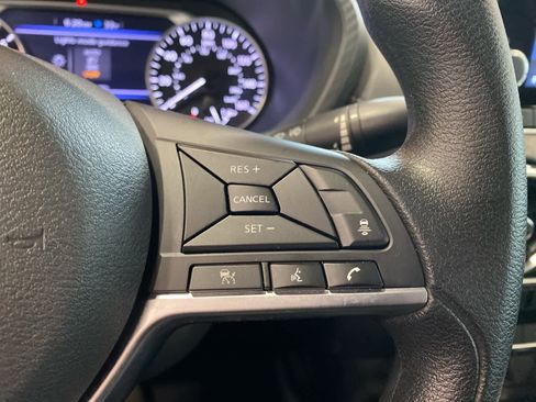 Used 2025 Nissan Sentra SV image 21