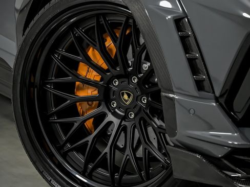 Used 2023 Lamborghini Urus Performante image 4