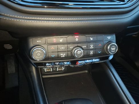 Used 2021 Dodge Durango GT image 23