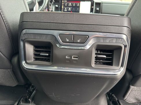 Used 2026 GMC Sierra 2500 SLT w/ SLT Premium Package AWD/4WD image 11