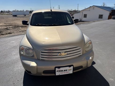 Used 2009 Chevrolet HHR LS image 2