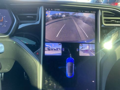 Used 2020 Tesla Model S Long Range image 17