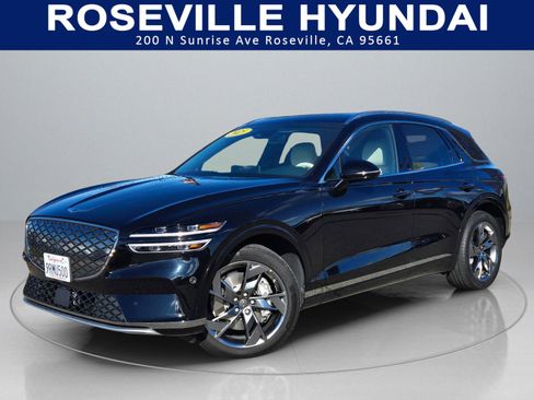 Used 2025 Genesis Electrified GV70 Advanced image 1