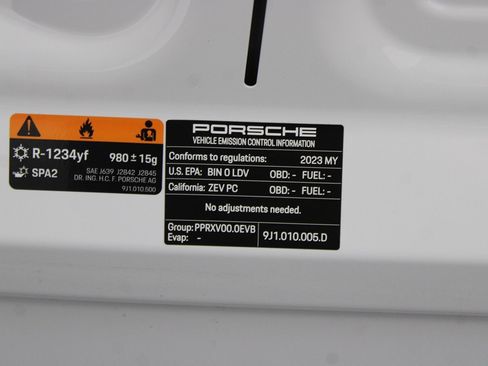 Used 2023 Porsche Taycan RWD image 35