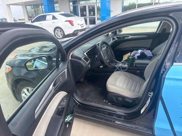 Used 2018 Ford Fusion S FWD image 3