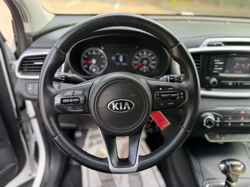 Used 2016 Kia Sorento FWD w/ LX Convenience Package image 23