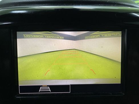 Used 2022 Chevrolet Traverse LS image 21