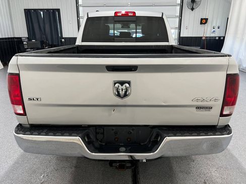 Used 2017 RAM 1500 Classic SLT AWD/4WD image 5