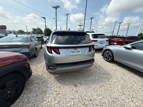 Certified 2025 Hyundai Tucson SEL FWD image 6