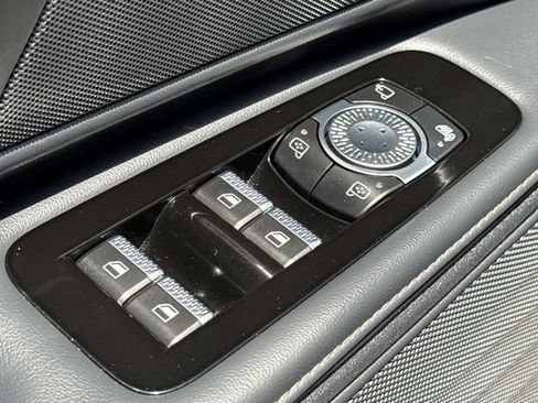 Certified 2024 Lincoln Nautilus Premier w/ Jet Appearance Package AWD/4WD image 27
