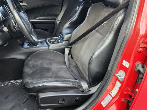 Used 2016 Dodge Charger R/T Scat Pack w/ Beats Audio Group image 21