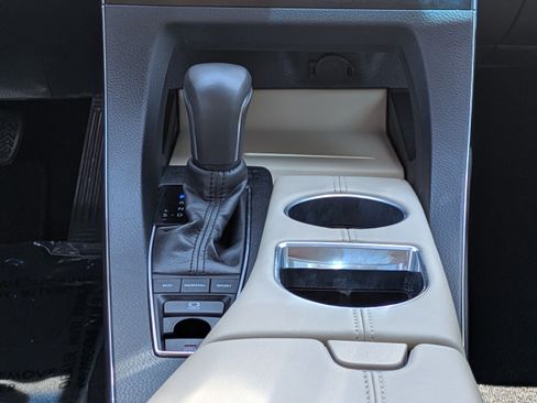 Used 2019 Toyota Avalon Limited w/ Advanced Safety Package FWD image 17
