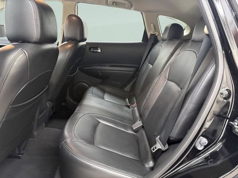 Used 2012 Nissan Rogue S w/ Special Edition Pkg FWD image 11