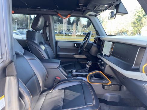 Used 2021 Ford Bronco Badlands image 18