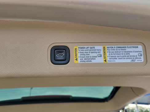 Used 2008 GMC Yukon SLT w/ SLT Preferred Equipment Group image 9