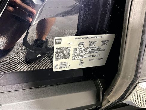 Certified 2021 GMC Yukon SLT w/ SLT Luxury Package image 33