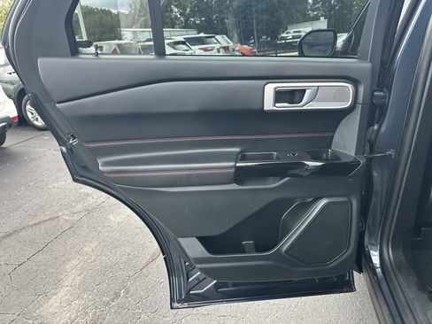 Used 2024 Ford Explorer ST-Line w/ Class IV Trailer Tow Package image 22