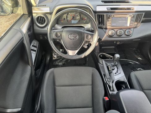 Used 2016 Toyota RAV4 LE image 16